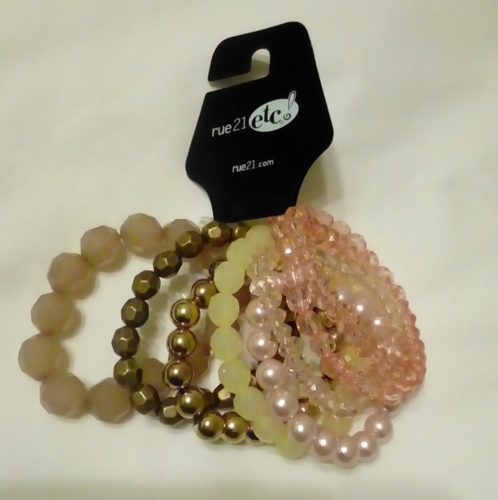 NWT Rue21 Etc! Stretch Bracelets Set of 8